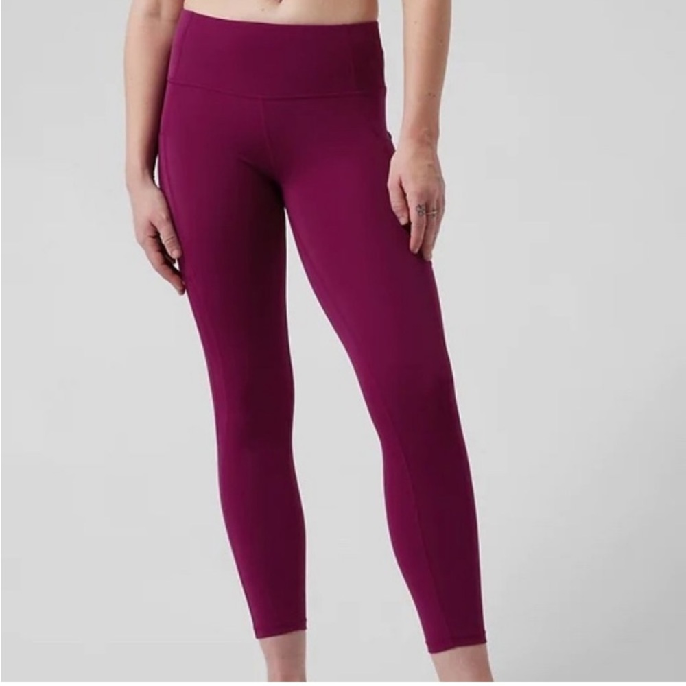 Athleta Ultimate Stash 7/8 Tight in Exotic Fuchsia